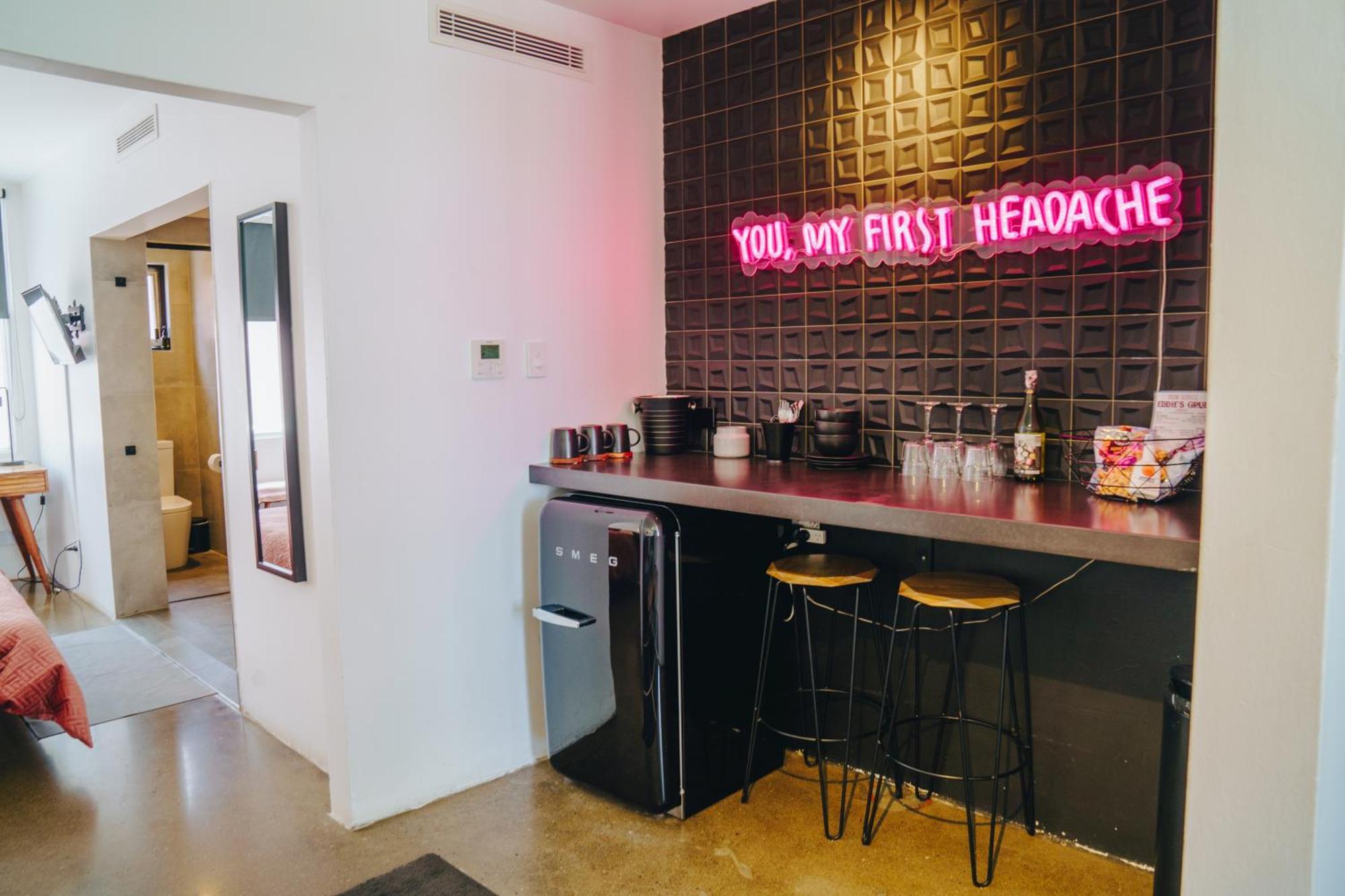 The Pink Hotel Coolangatta Gold Coast Exterior foto